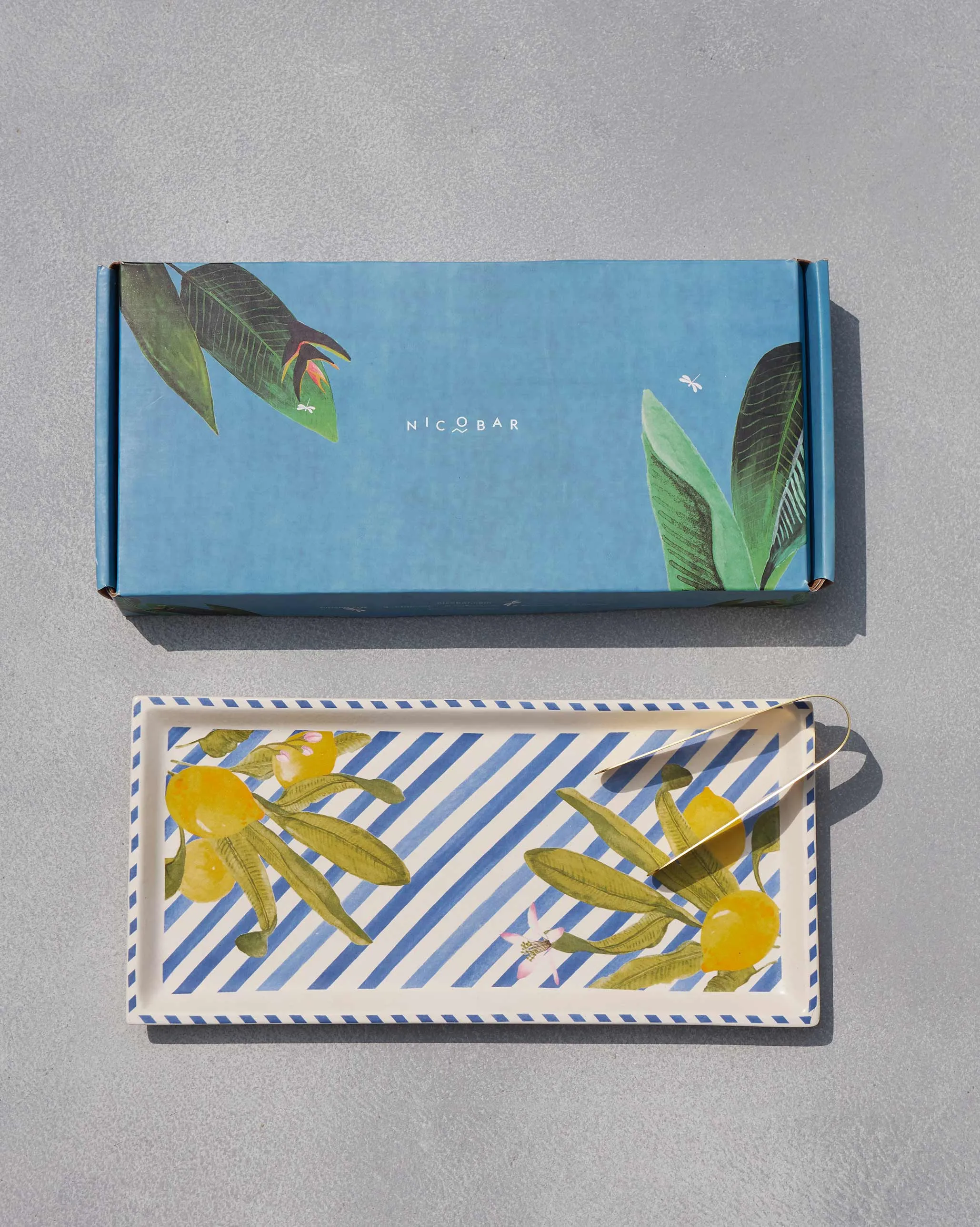 Asfar Cookie Tray with Tong sheet set, pillowcase