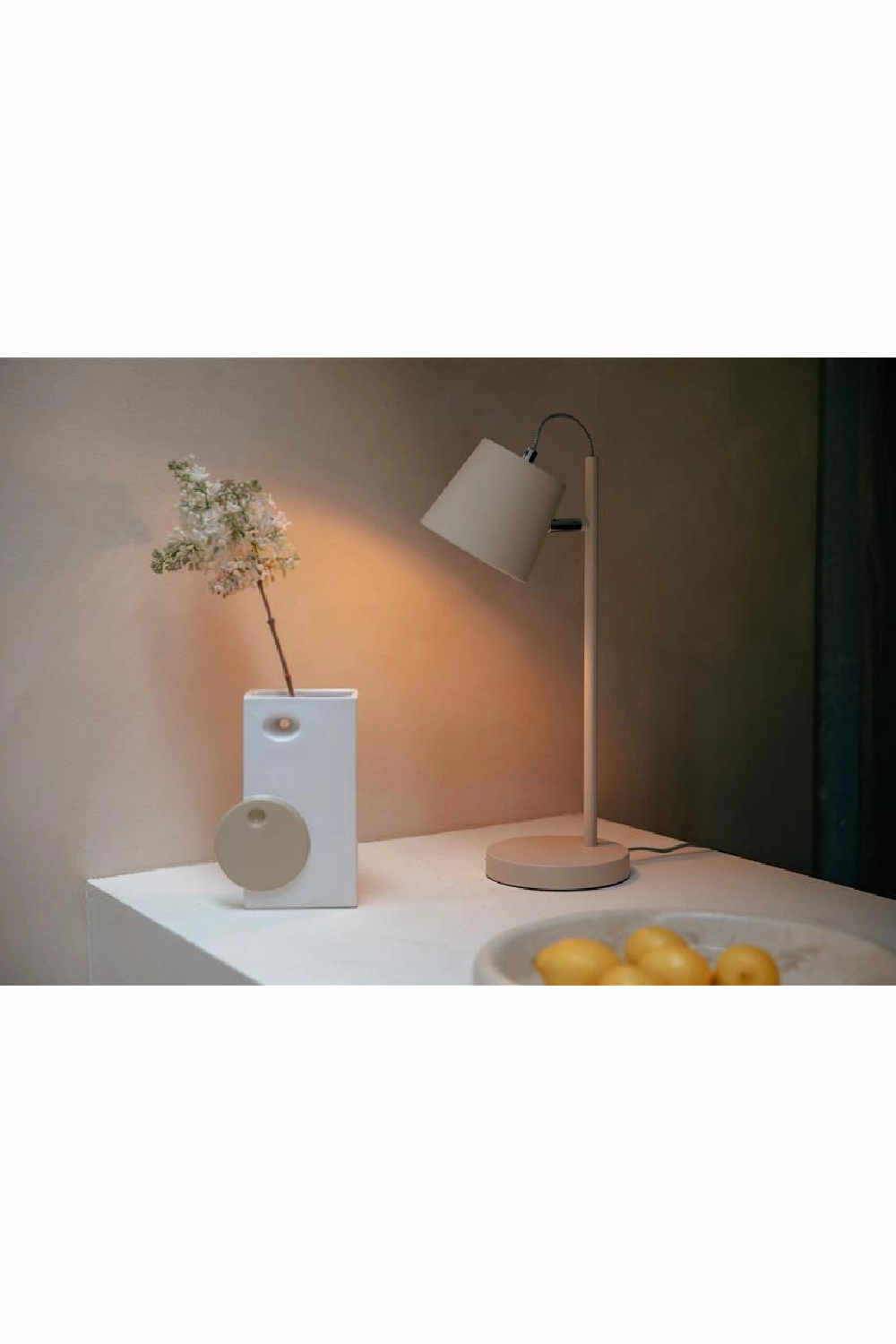 Beige Ceramic Vase | Zuiver Bloomer