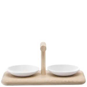 Dine Condiment Set with Oak Base 27cm, White napkin rings, dining placemats