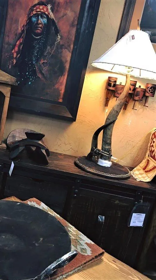 Double Steer Horn Tall Table Lamp