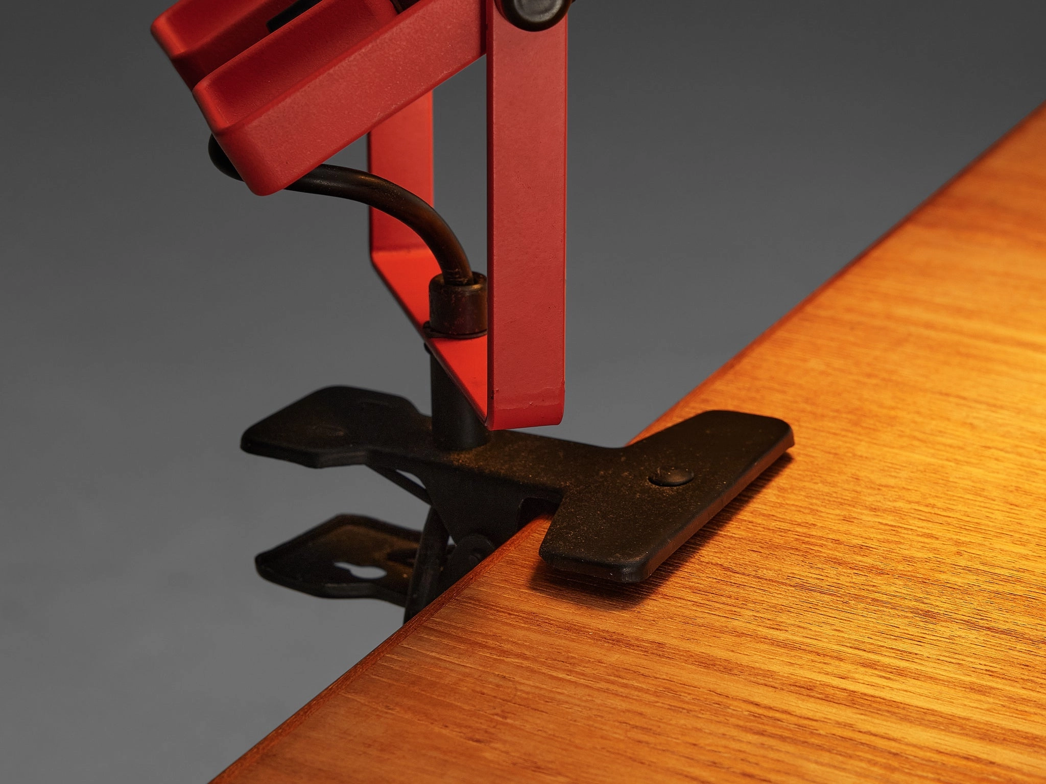 Ernesto Gismondi for Artemide First Edition 'Sintesi' Red Clamp Light