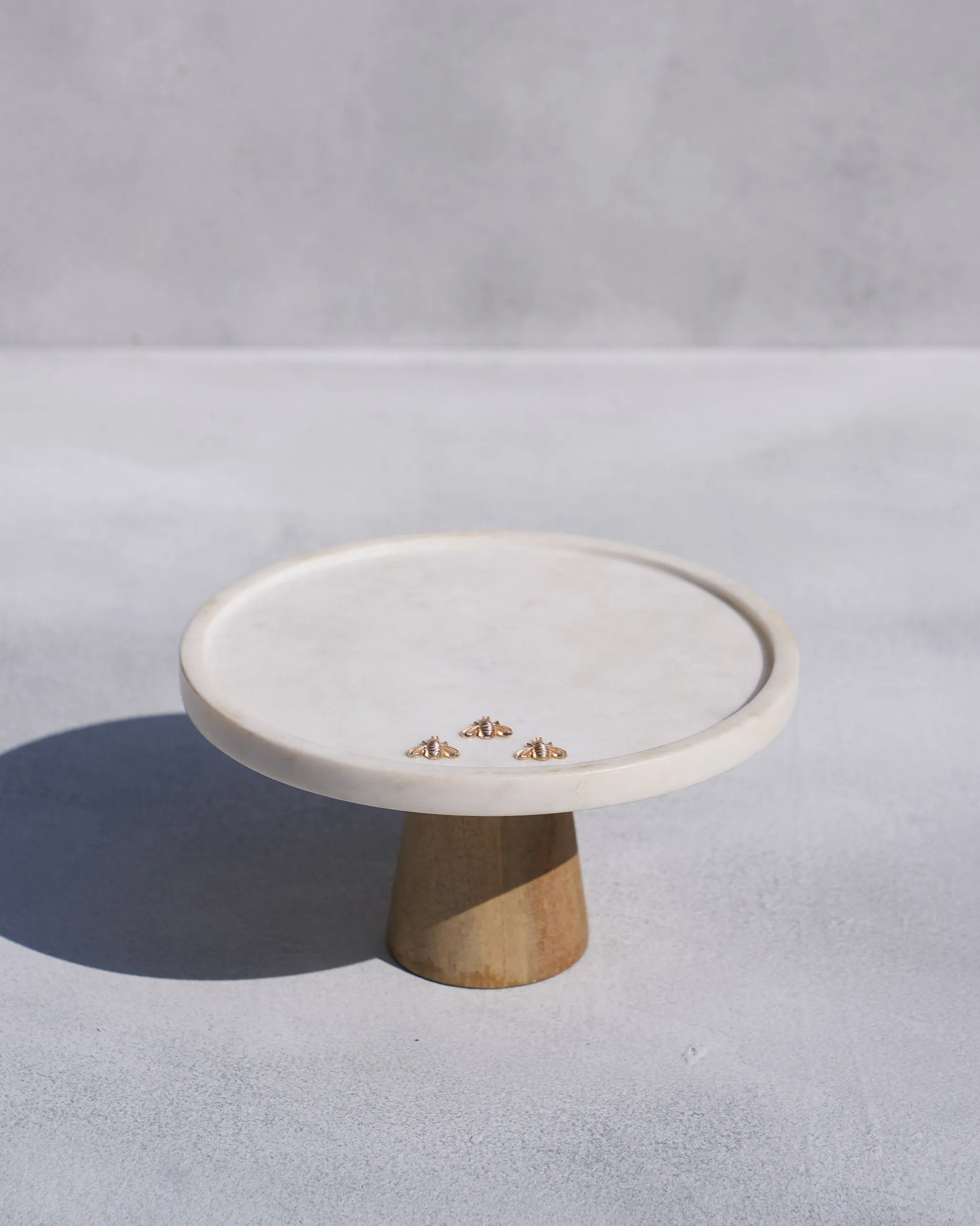 Firefly Cake Stand - White sheet set, pillowcase