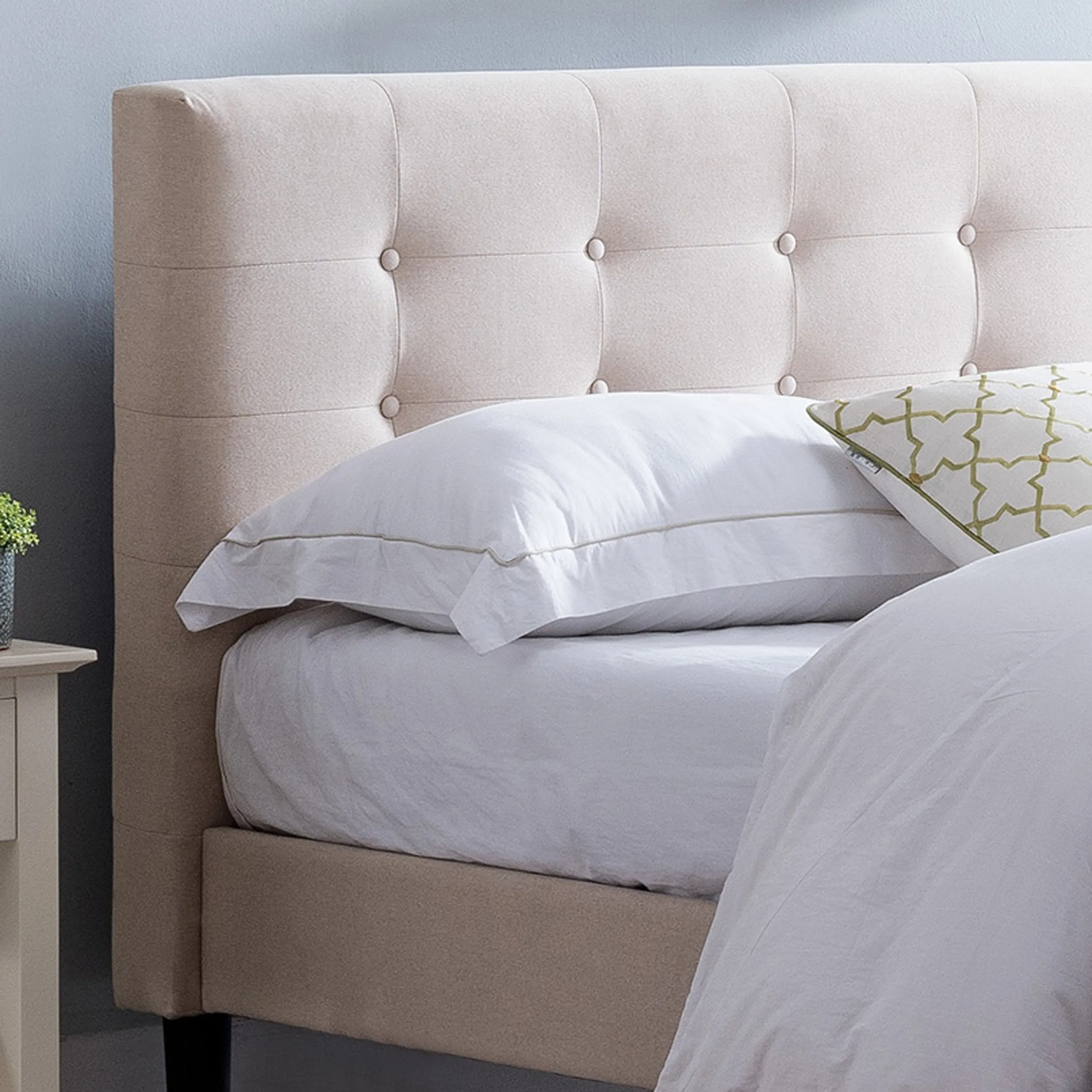 Fully-Upholstered Queen-Size Platform Bed Frame, Modern, Contemporary, Low-Profile - NH355703