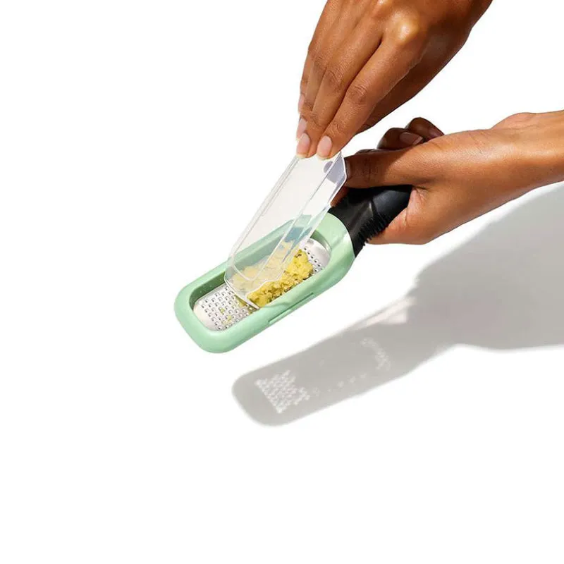 Good Grips Etched Ginger/Garlic Grater, Green