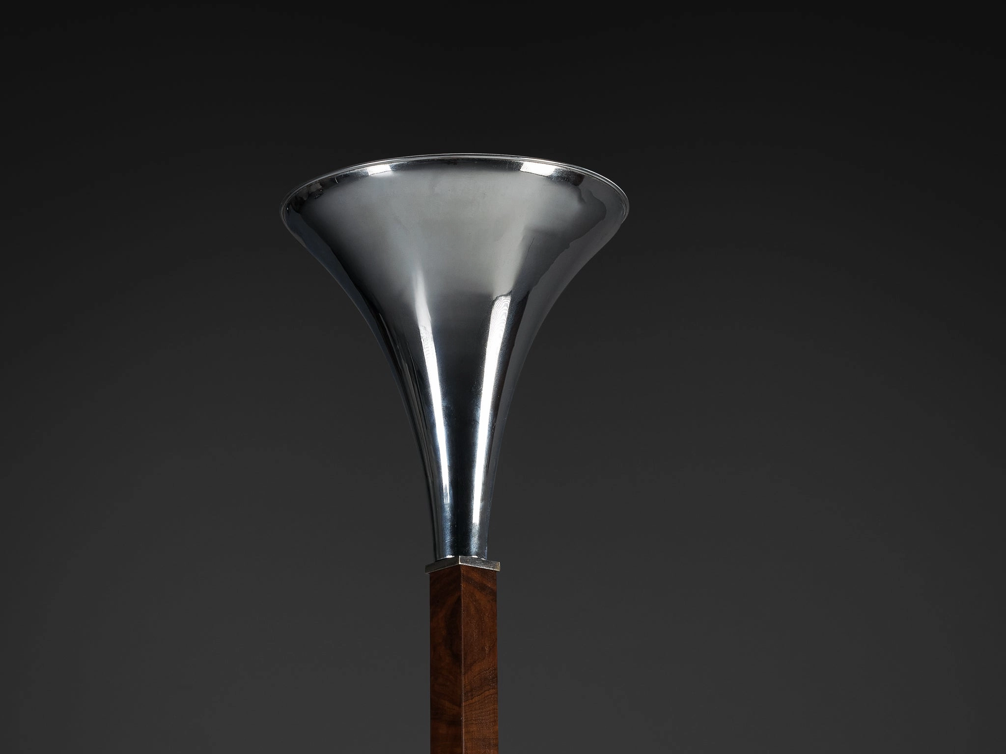 Italian Art Deco Floor Lamp in Walnut and Metal