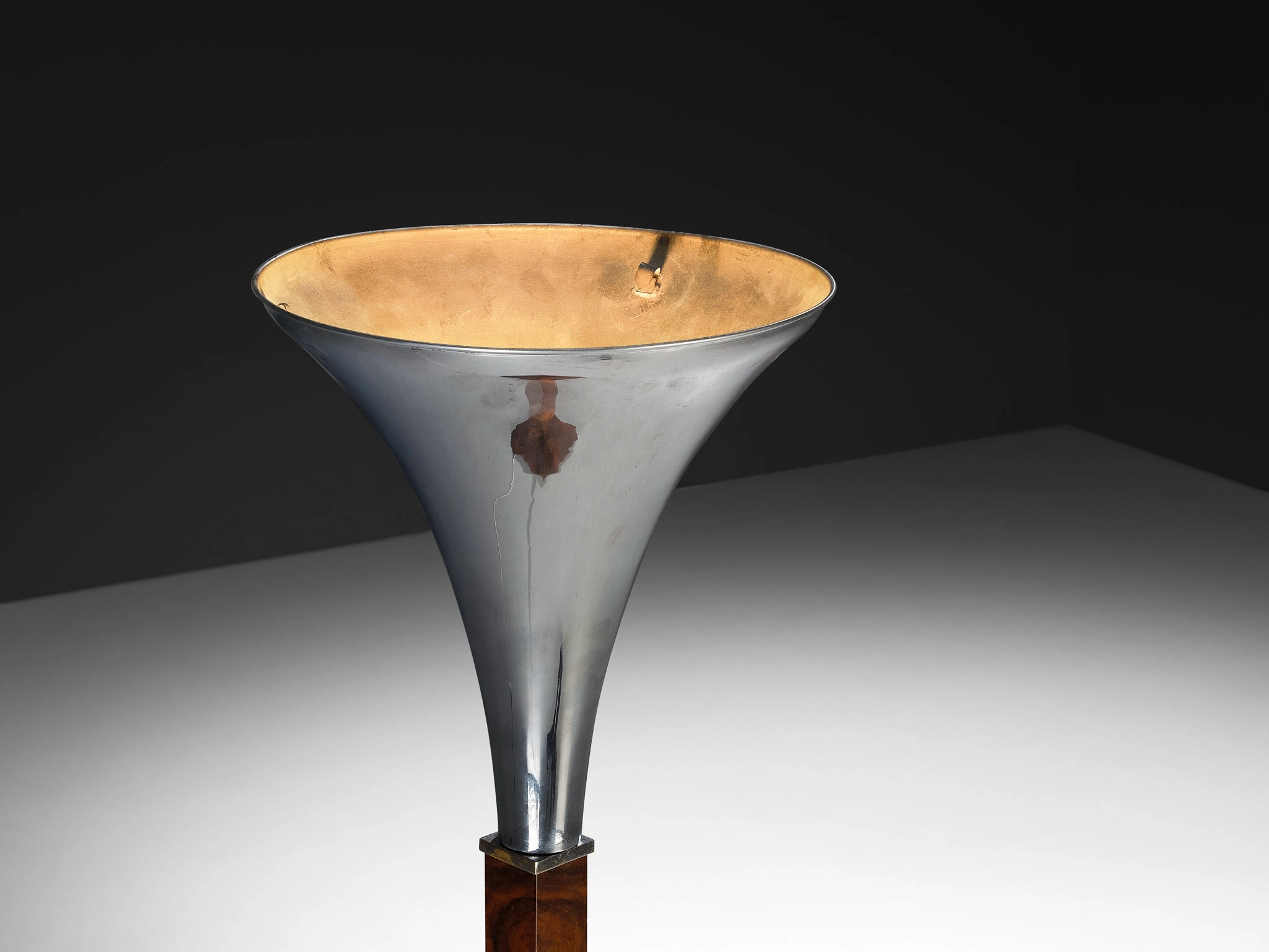 Italian Art Deco Floor Lamp in Walnut and Metal