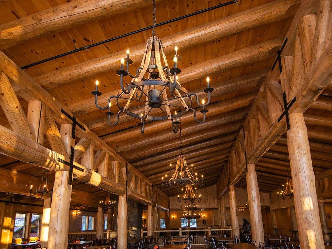 Madera 8-Light Chandelier