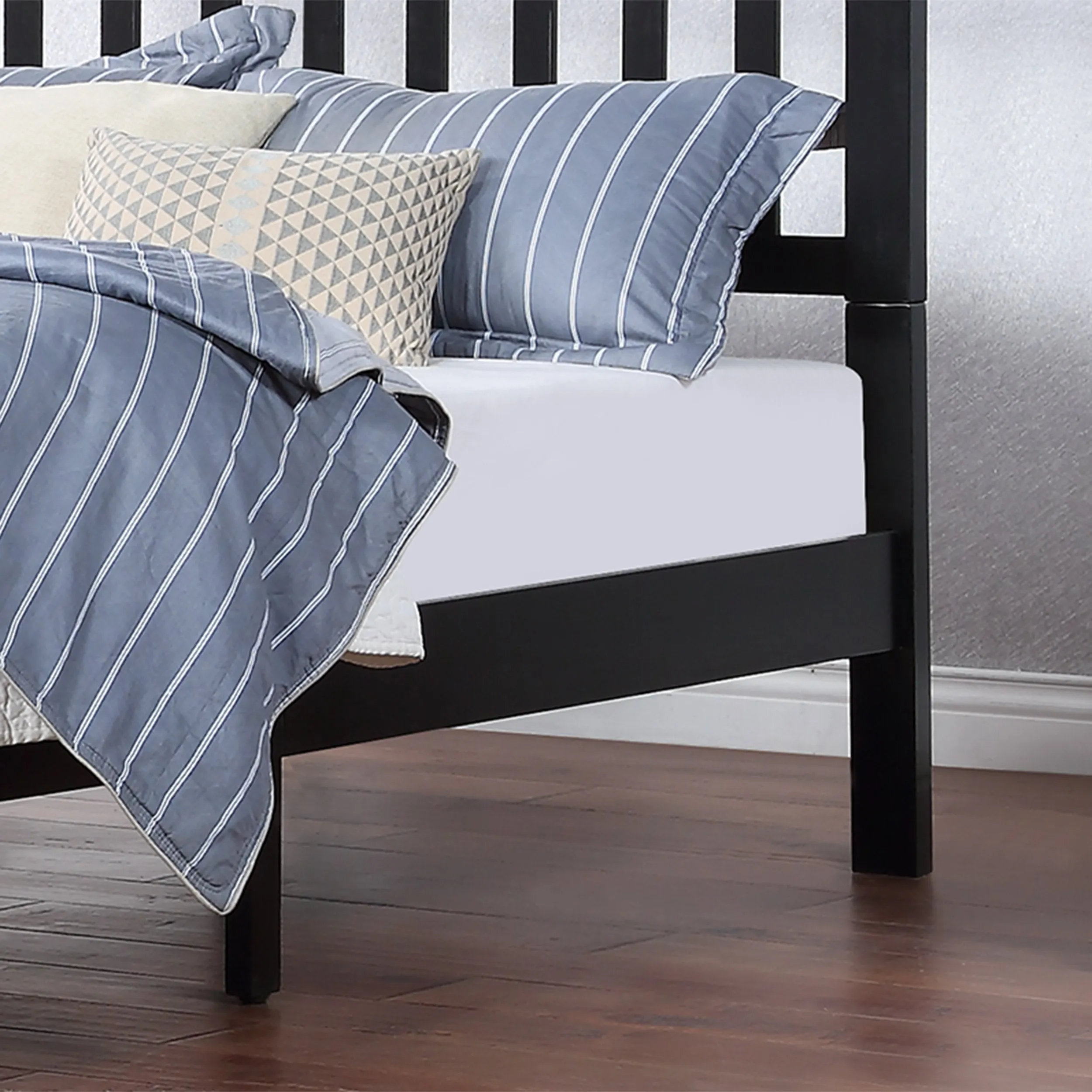 Modern Farmhouse Acacia Wood Queen Bed Platform - NH717113