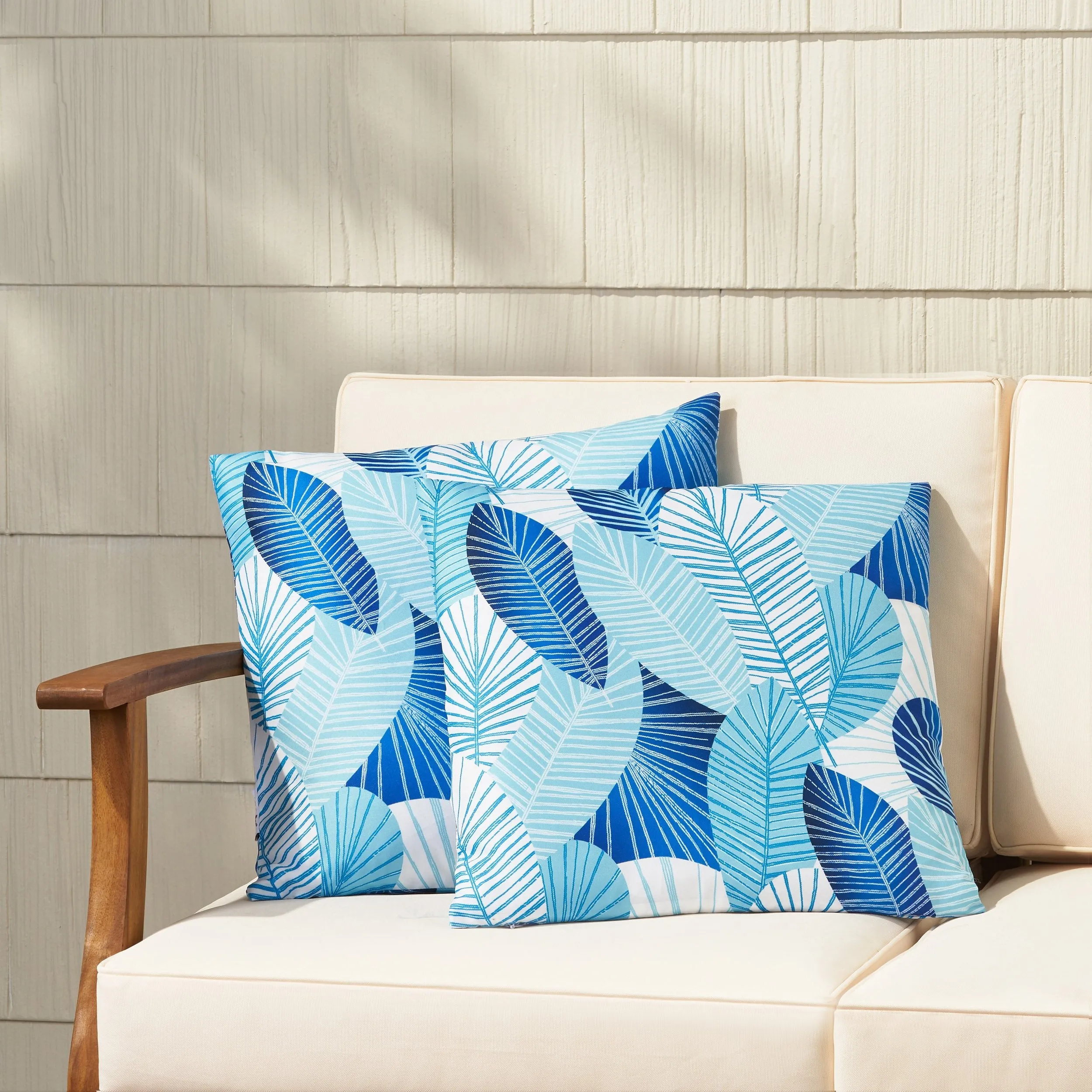 Modern Outdoor Throw Pillow - NH157113