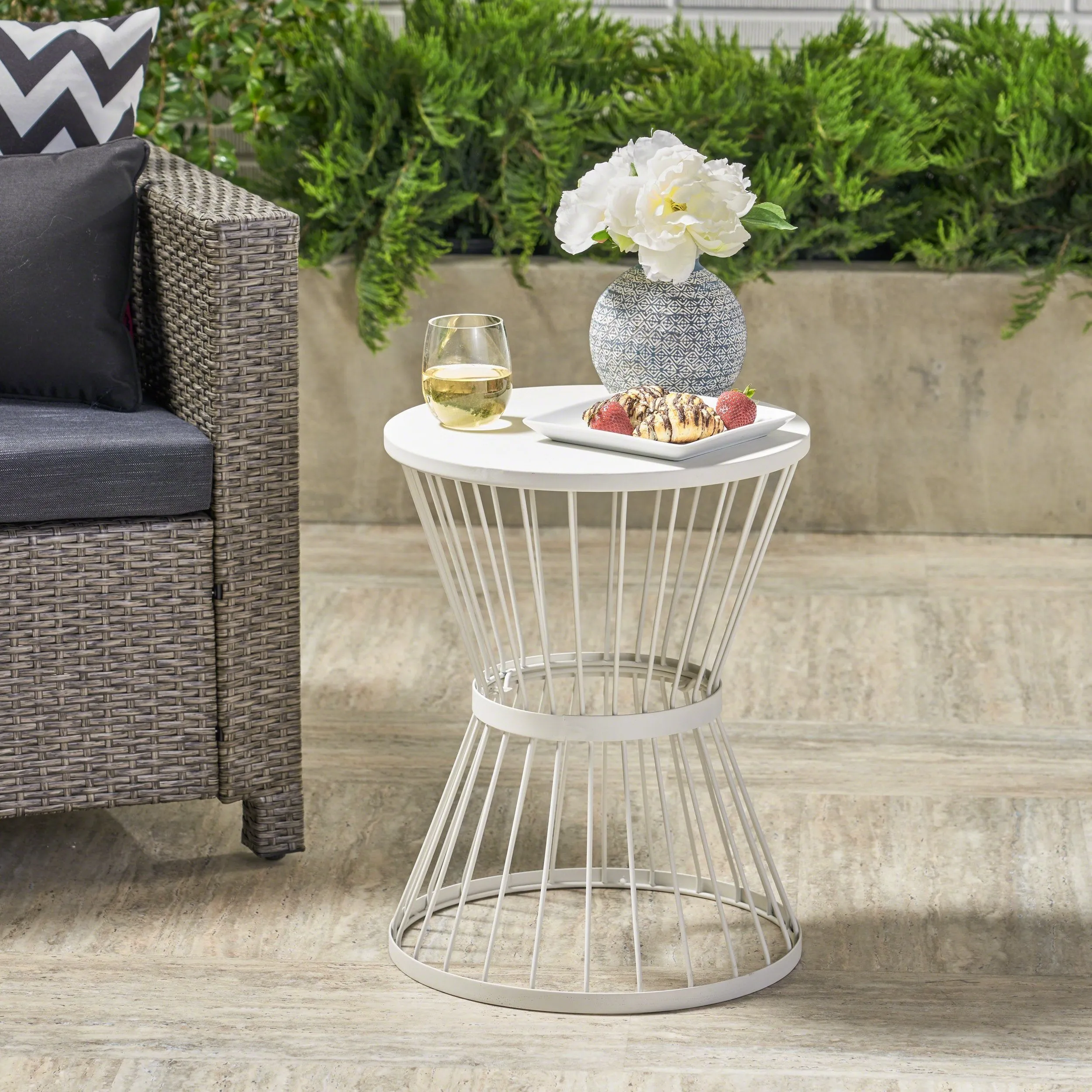 Outdoor 16 Inch Iron Side Table - NH921403