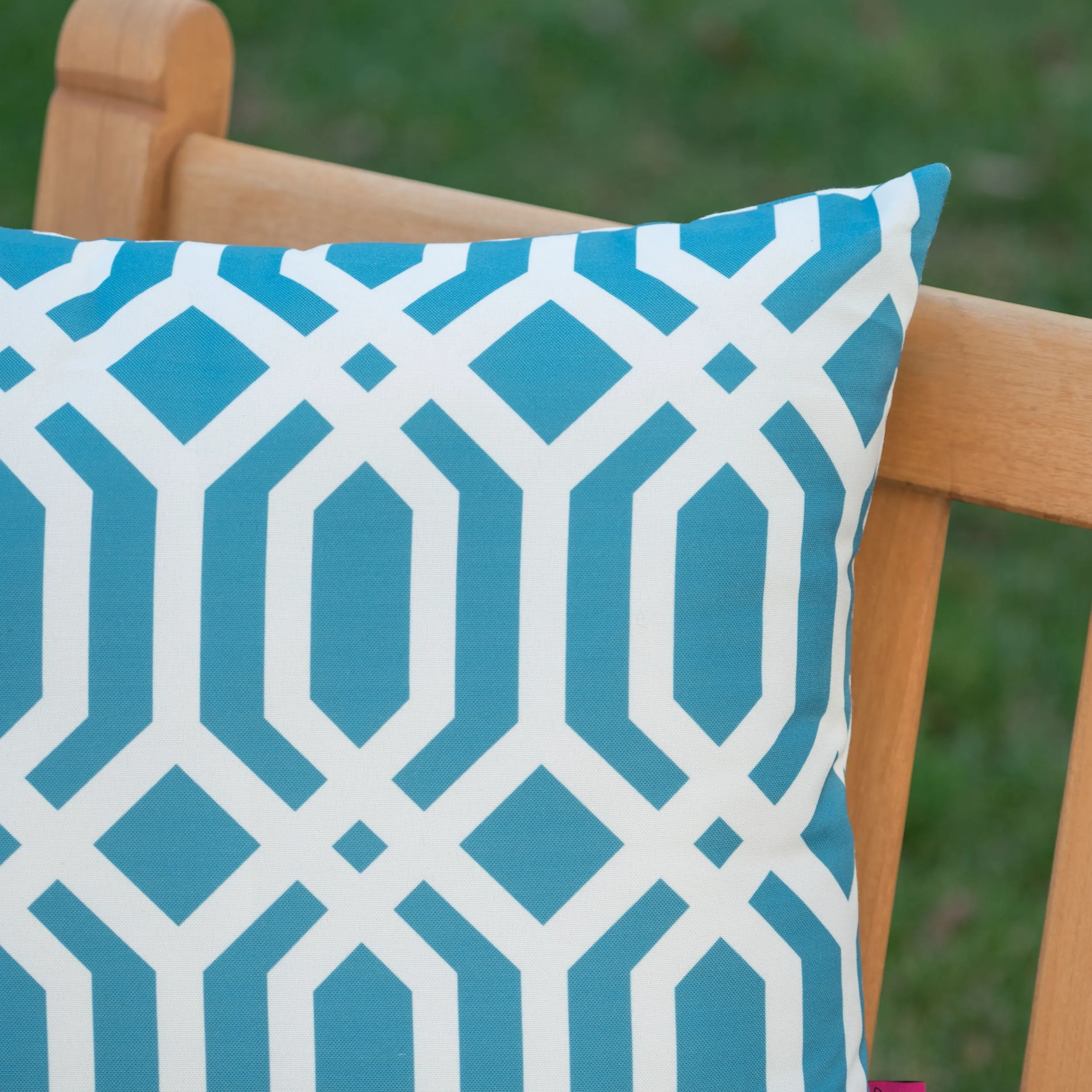 Outdoor Dark Teal Arabesque Patterned Water Resistant Square and Rectangular Throw Pillows (Set of 4) - NH840303