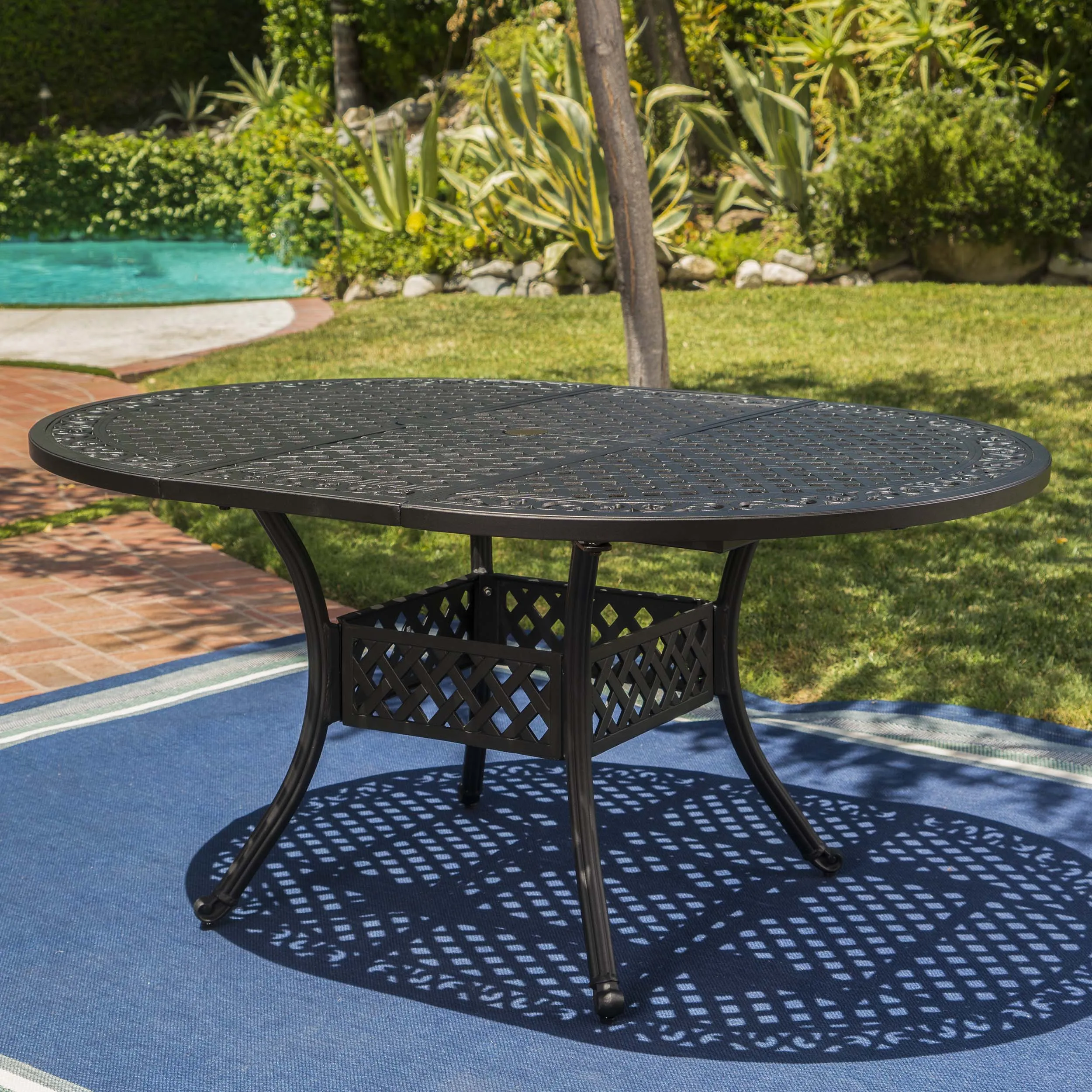 Outdoor Expandable Aluminum Dining Table - NH372103
