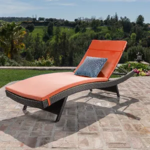 Outdoor Wicker Lounge with Water Resistant Cushion - NH151003 patio chairs, outdoor seating