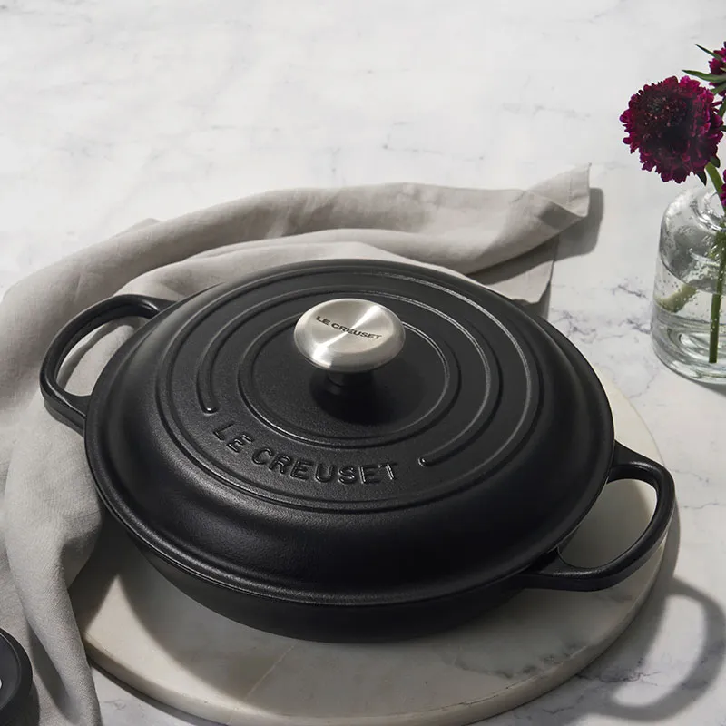 Signature Shallow Casserole, 22cm, Satin Black