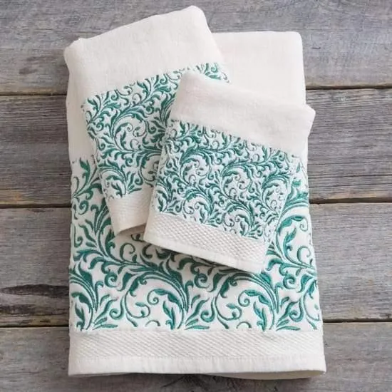 Turquoise Scroll Western Bath Towels