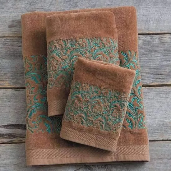 Turquoise Scroll Western Bath Towels