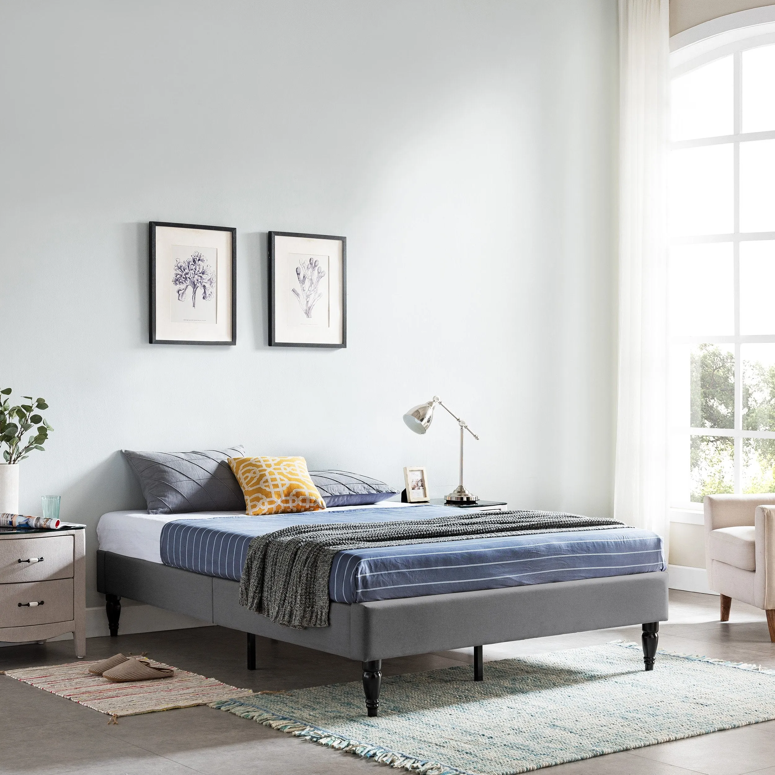 Upholstered Queen Bed Frame with Turned Legs - NH882603