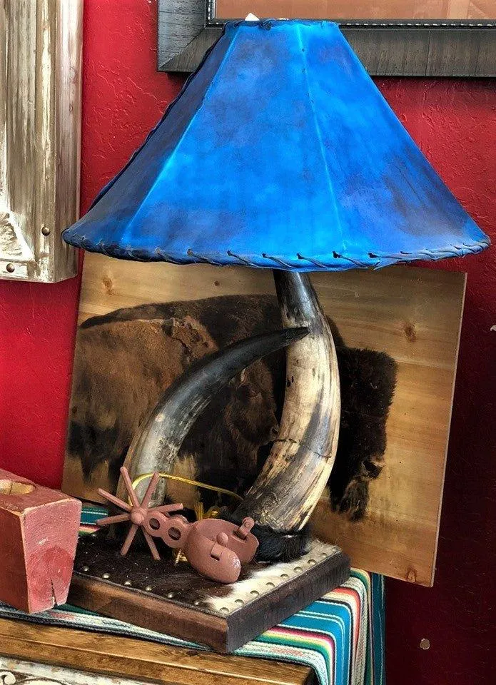 Western Steer Horn Table Lamp