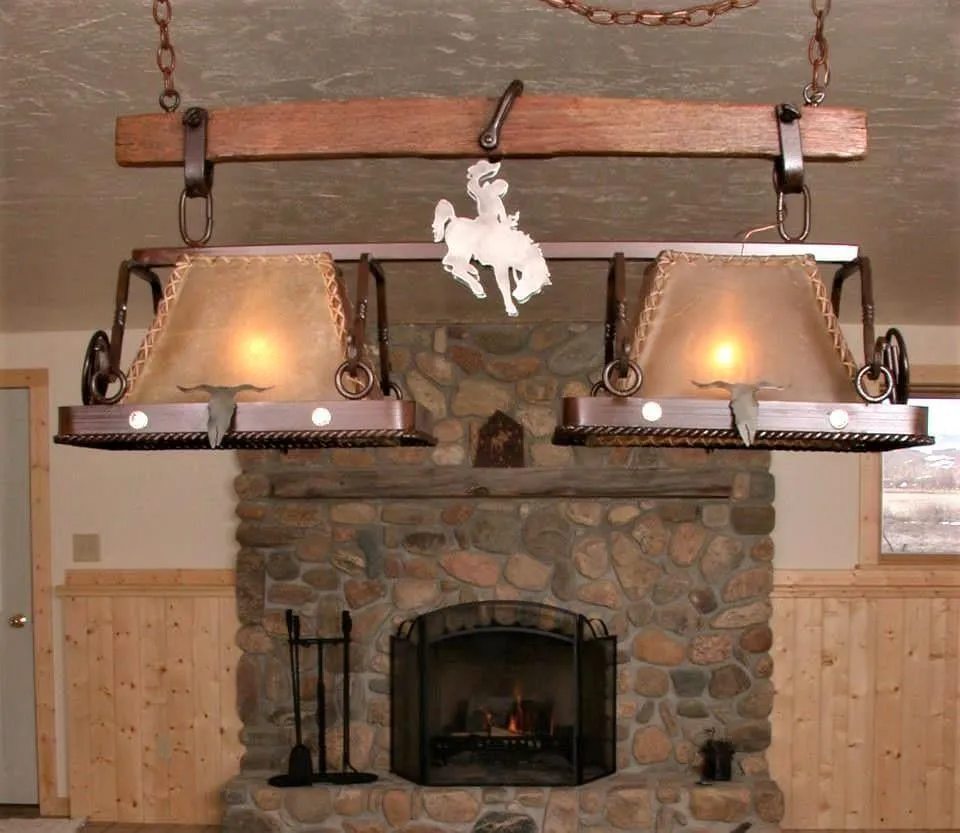 Wyoming Bronc Western Island Light
